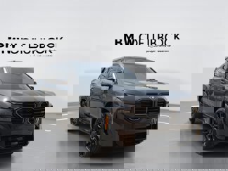 New 2025 BMW XM image 1