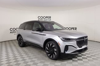New 2025 Lincoln Nautilus Reserve image 1
