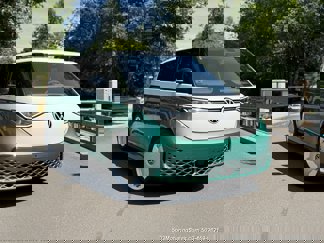 Used 2025 Volkswagen ID. Buzz 1st Edition image 1