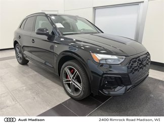 New 2025 Audi Q5 e Premium Plus image 1