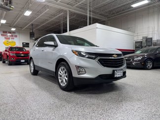Used 2020 Chevrolet Equinox LT w/ Driver Convenience Package image 1