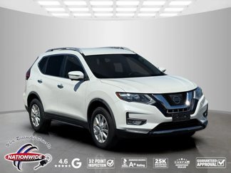 Used 2017 Nissan Rogue SV image 1