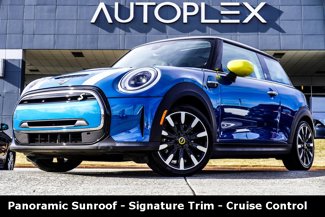 Used 2024 MINI Cooper SE image 1