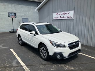 Used 2018 Subaru Outback 2.5i Touring image 1