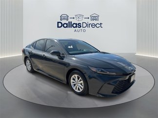 Used 2025 Toyota Camry LE image 1