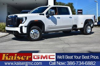 New 2025 GMC Sierra 3500 Denali Ultimate image 1