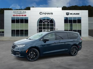 New 2025 Chrysler Pacifica Limited image 1