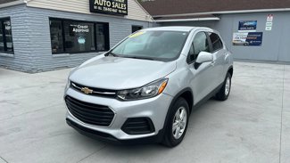 Used 2022 Chevrolet Trax LS w/ Tint and Cruise Package image 1