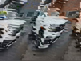 Used 2022 Volkswagen Atlas Cross Sport SEL R-Line image 1