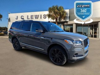 Used 2022 Lincoln Navigator Black Label image 1