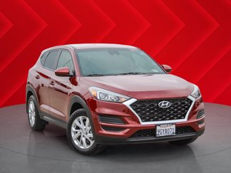 Used 2020 Hyundai Tucson SE image 1