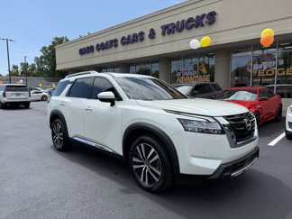 Used 2023 Nissan Pathfinder Platinum w/ Cargo Package image 1