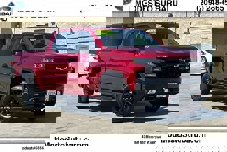 Used 2020 Chevrolet Silverado 1500 LT Trail Boss image 1