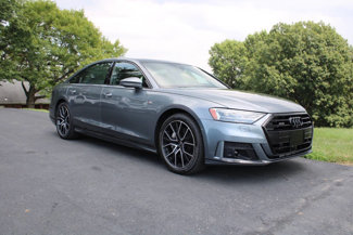 Used 2021 Audi A8 L 3.0T image 1