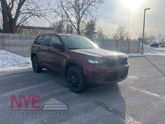 New 2025 Jeep Grand Cherokee Altitude image 1