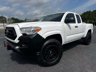 Used 2021 Toyota Tacoma SR5 image 1