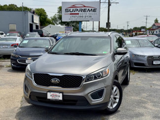 Used 2017 Kia Sorento LX w/ LX Convenience Package image 1