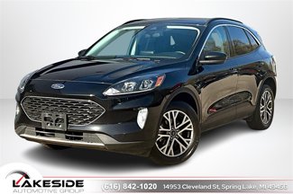 Used 2022 Ford Escape SEL image 1