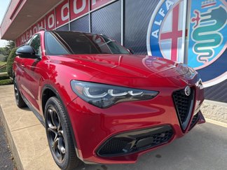 New 2025 Alfa Romeo Stelvio Sprint image 1