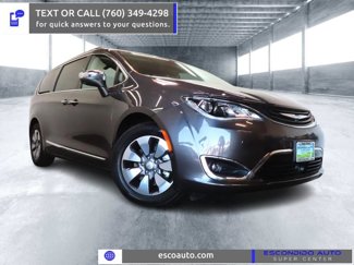 Used 2018 Chrysler Pacifica Limited w/ Advanced Safetytec Group image 1