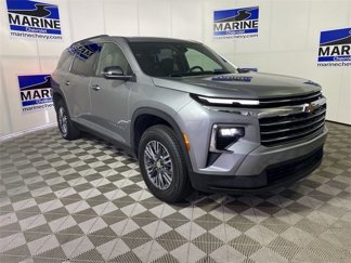 Used 2024 Chevrolet Traverse LT image 1