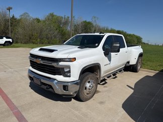 Used 2025 Chevrolet Silverado 3500 LT image 1
