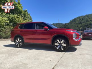 New 2025 Mitsubishi Outlander SE image 1
