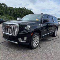 Used 2023 GMC Yukon XL Denali image 1