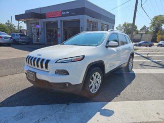 Used 2017 Jeep Cherokee Latitude w/ Safety/Convenience Group image 1