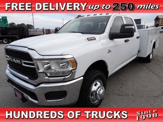 Used 2023 RAM 3500 Tradesman w/ Chrome Appearance Group image 1