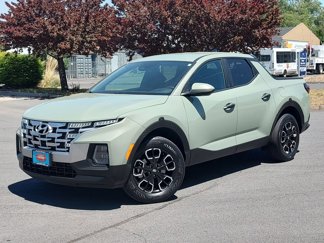 Used 2024 Hyundai Santa Cruz SE image 1