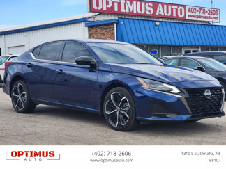 Used 2023 Nissan Altima 2.5 SR w/ SR Premium Package image 1