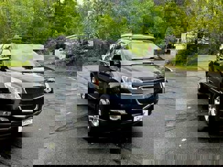 Used 2011 Chevrolet Traverse LS image 1