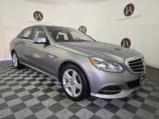 Used 2015 Mercedes-Benz E 350 4MATIC Sedan image 1