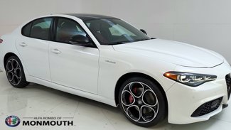 Used 2024 Alfa Romeo Giulia Veloce image 1