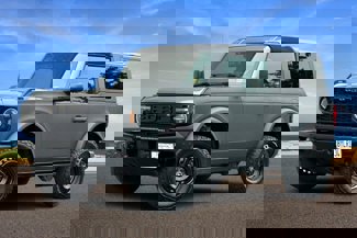 Used 2021 Ford Bronco Black Diamond image 1