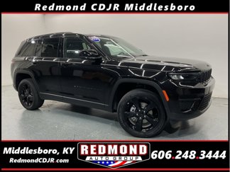 Used 2025 Jeep Grand Cherokee Laredo image 1