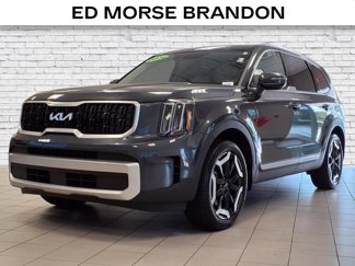 Used 2024 Kia Telluride EX w/ EX Captain's Chair Package image 1