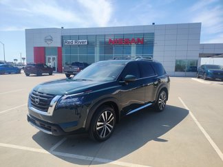 New 2025 Nissan Pathfinder Platinum image 1