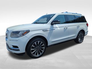 Used 2021 Lincoln Navigator Reserve image 1