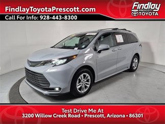 Certified 2022 Toyota Sienna XLE Woodland Edition image 1