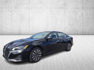 Used 2024 Nissan Altima 2.5 SV image 1
