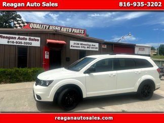 Used 2019 Dodge Journey SE image 1