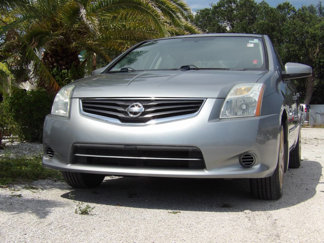 Used 2010 Nissan Sentra 2.0 S w/ Convenience Pkg image 1