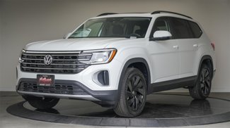 New 2025 Volkswagen Atlas SE image 1