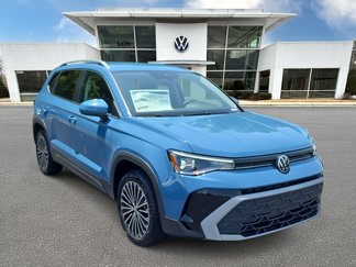 New 2025 Volkswagen Taos SE image 1