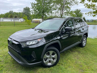 Used 2022 Toyota RAV4 LE image 1