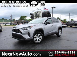 Used 2019 Toyota RAV4 LE image 1