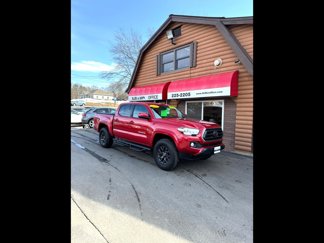 Used 2020 Toyota Tacoma SR5 image 1