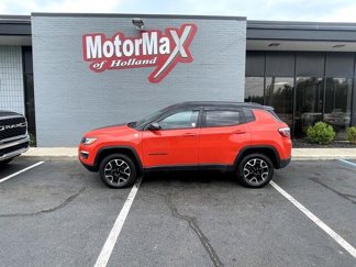 Used 2021 Jeep Compass Trailhawk w/ Convenience Group image 1